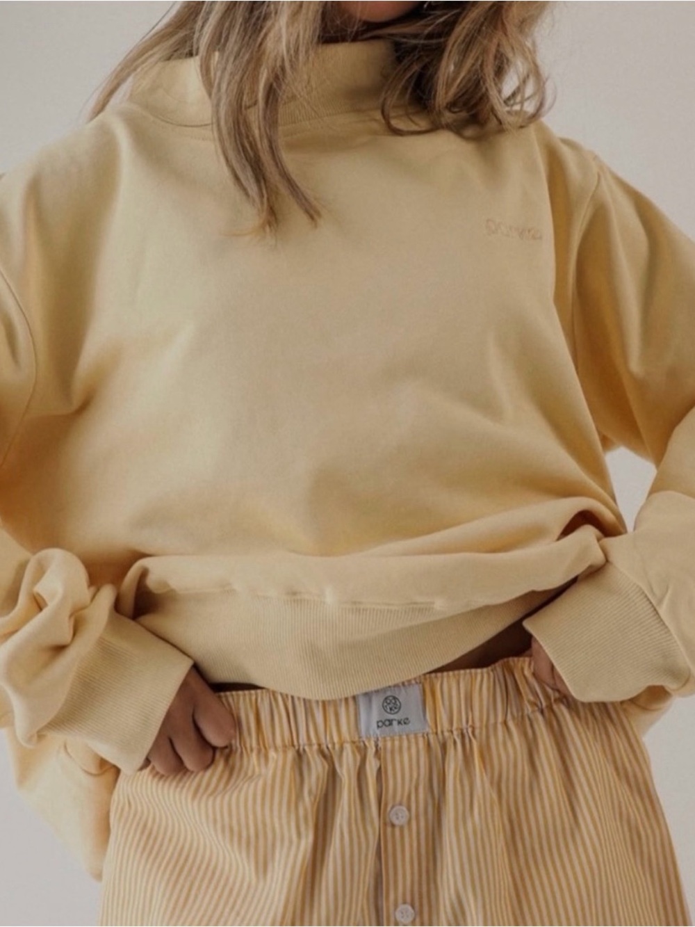 OG PARKE Butter Yellow Embroidered Mockneck – S/M